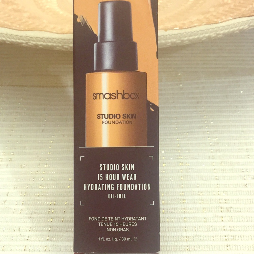 Smashbox studio skin foundation
